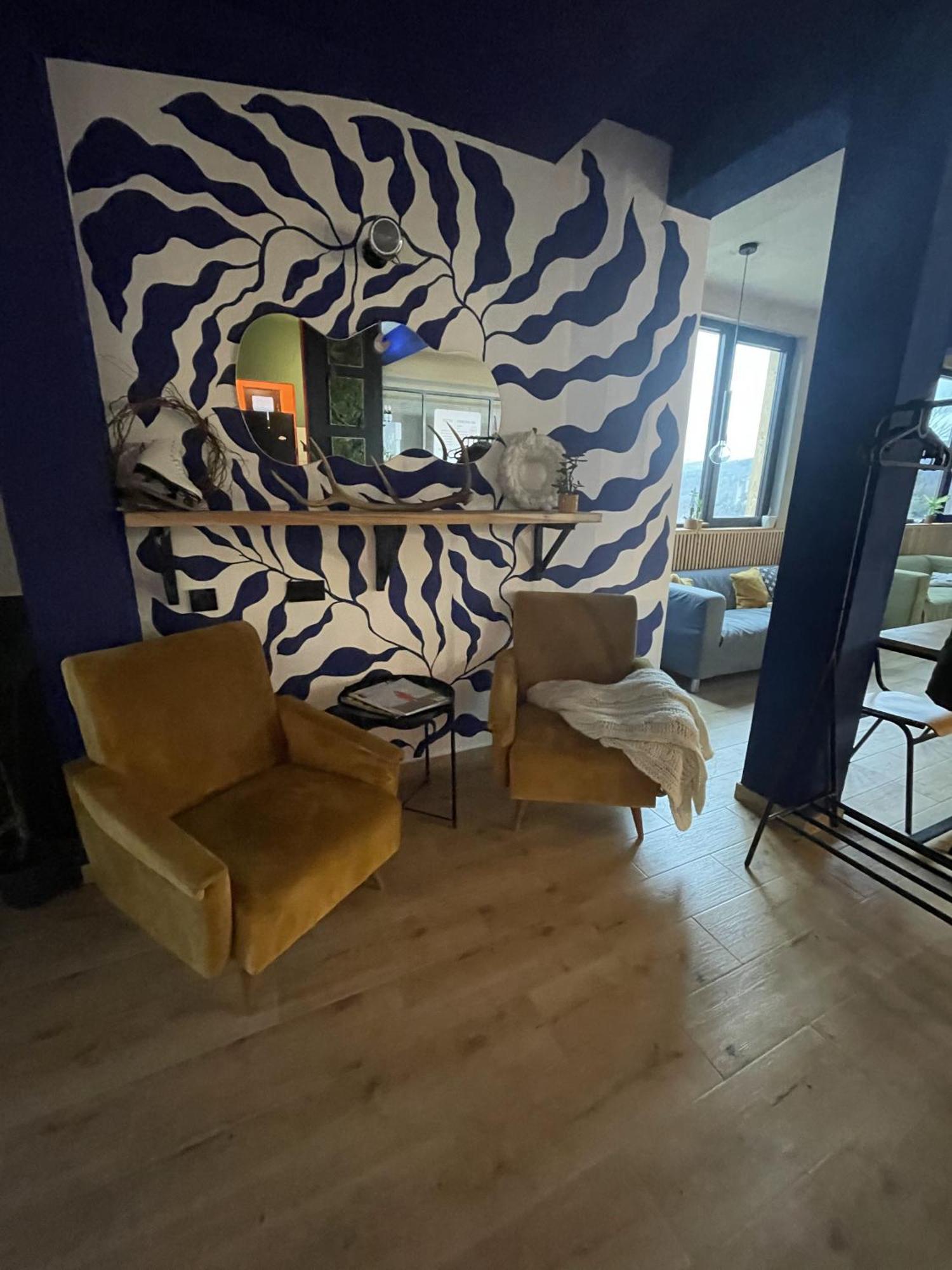 Montana Hotel Lisina Bagian luar foto
